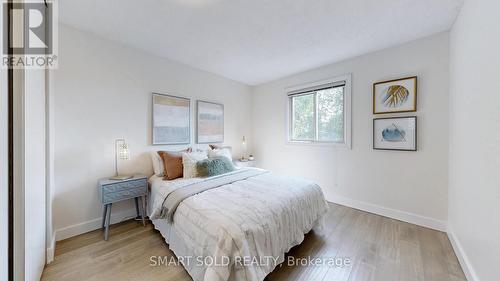 92 Tunney Crescent, Markham, ON - Indoor Photo Showing Bedroom