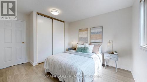 92 Tunney Crescent, Markham, ON - Indoor Photo Showing Bedroom