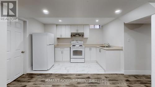 92 Tunney Crescent, Markham (Raymerville), ON - Indoor Photo Showing Kitchen