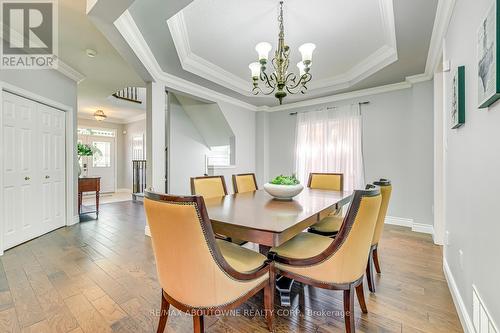 2425 Sequoia Way, Oakville, ON - Indoor Photo Showing Dining Room