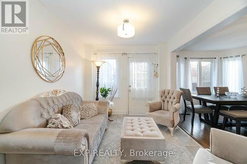 314 Duncan Lane, Milton, ON - Indoor Photo Showing Living Room