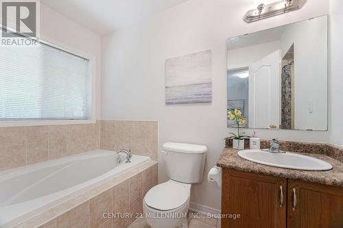 241 - 7360 Zinnia Place, Mississauga (Meadowvale Village), ON - Indoor Photo Showing Bathroom