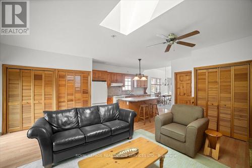 174 Prideaux Street, Niagara-On-The-Lake, ON - Indoor Photo Showing Living Room