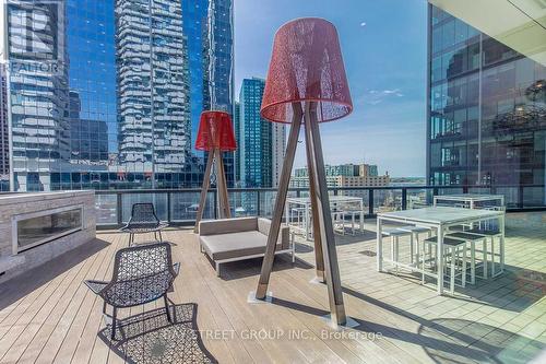 4310 - 100 Harbour Street, Toronto (Waterfront Communities), ON - Outdoor