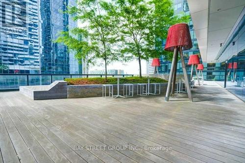 4310 - 100 Harbour Street, Toronto (Waterfront Communities), ON - Outdoor