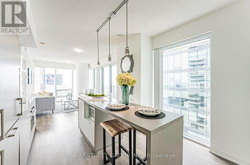 4310 - 100 Harbour Street, Toronto (Waterfront Communities), ON - Indoor