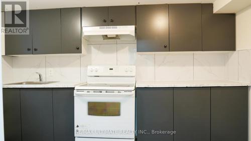 218 Bogert Avenue, Toronto (Lansing-Westgate), ON - Indoor Photo Showing Kitchen