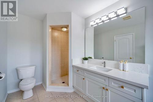 264 Gas Lamp Lane, Markham, ON - Indoor Photo Showing Bathroom