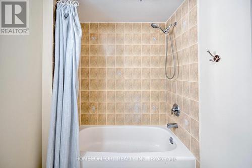 264 Gas Lamp Lane, Markham, ON - Indoor Photo Showing Bathroom