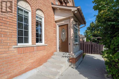 41 Fallstar Crescent, Brampton, ON - Outdoor