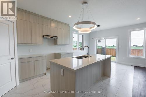 316 Stathis Boulevard, Sarnia, ON - Indoor Photo Showing Kitchen With Double Sink