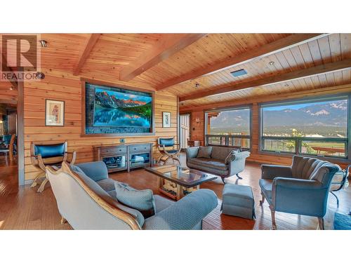 2175 Westside  Road, Invermere, BC - Indoor Photo Showing Living Room With Fireplace