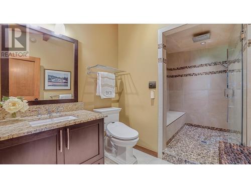 2175 Westside  Road, Invermere, BC - Indoor Photo Showing Bathroom