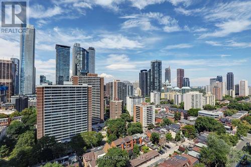 Sph1702 - 17 Dundonald Street, Toronto (Church-Yonge Corridor), ON - Outdoor With View