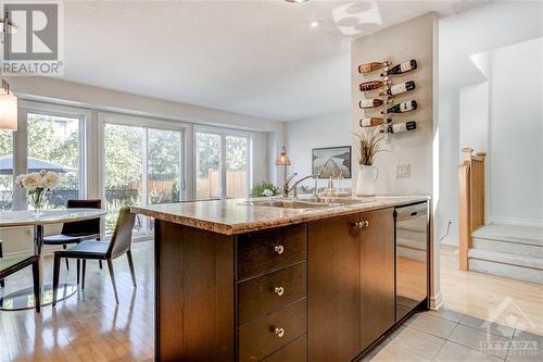 375 Horseshoe Crescent, Stittsville, ON - Indoor Photo Showing Kitchen With Double Sink