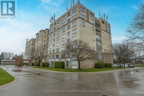 109 - 1510 Richmond Street, London, ON - Outdoor With Facade