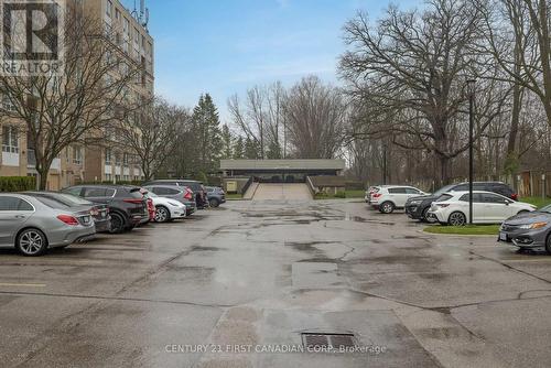 109 - 1510 Richmond Street, London, ON - Outdoor