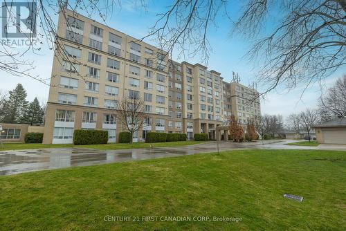 109 - 1510 Richmond Street, London, ON - Outdoor With Facade