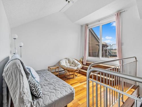 Mezzanine - 653 Tsse Du Ruisseau, Montréal (Lachine), QC - Indoor Photo Showing Bedroom