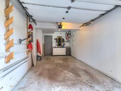 Garage - 