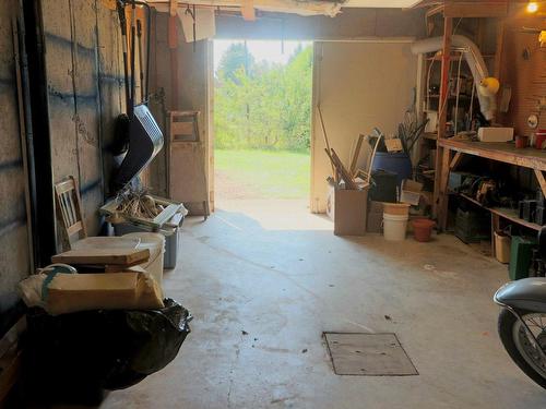 Garage - 17 Rue Beaudet, Tingwick, QC - Indoor Photo Showing Basement