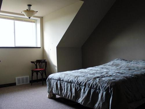 313 Atwood Ave, Rainy River, ON - Indoor Photo Showing Bedroom