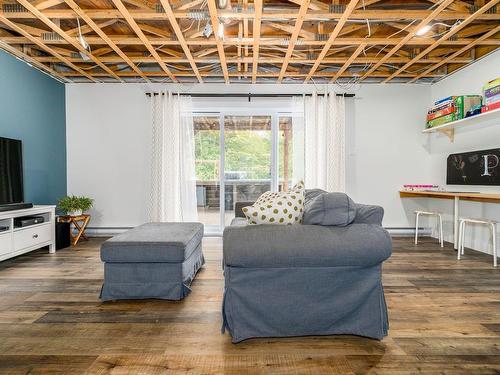 Family room - 250 Rue De La Station, Neuville, QC - Indoor Photo Showing Basement