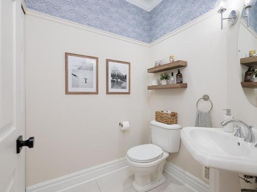 Powder room - 71 Boul. De Fontainebleau, Blainville, QC - Indoor Photo Showing Bathroom