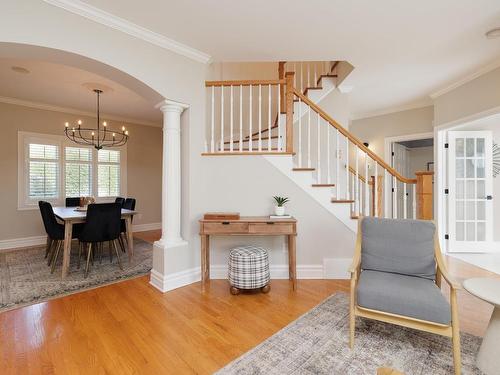 Escalier - 71 Boul. De Fontainebleau, Blainville, QC - Indoor Photo Showing Living Room