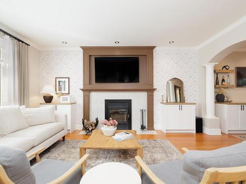 Living room - 71 Boul. De Fontainebleau, Blainville, QC - Indoor Photo Showing Living Room With Fireplace