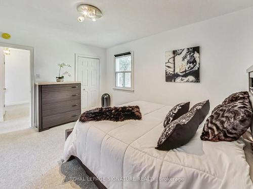 46 Mcdairmid Rd, Toronto, ON - Indoor Photo Showing Bedroom