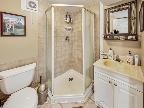 46 Mcdairmid Rd, Toronto, ON - Indoor Photo Showing Bathroom