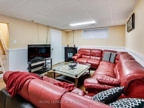 18 Terryellen Cres, Toronto, ON - Indoor Photo Showing Basement