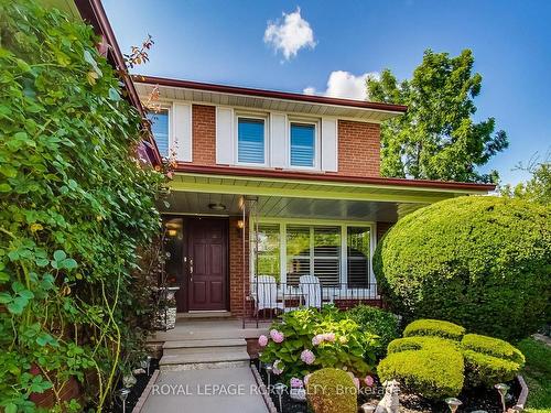 18 Terryellen Cres, Toronto, ON - Outdoor