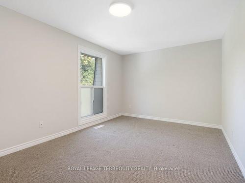 24-67 Old Burnhamthorpe Rd, Toronto, ON - Indoor Photo Showing Other Room