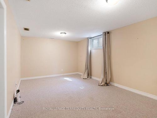 24-67 Old Burnhamthorpe Rd, Toronto, ON - Indoor Photo Showing Other Room