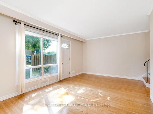 24-67 Old Burnhamthorpe Rd, Toronto, ON - Indoor Photo Showing Other Room