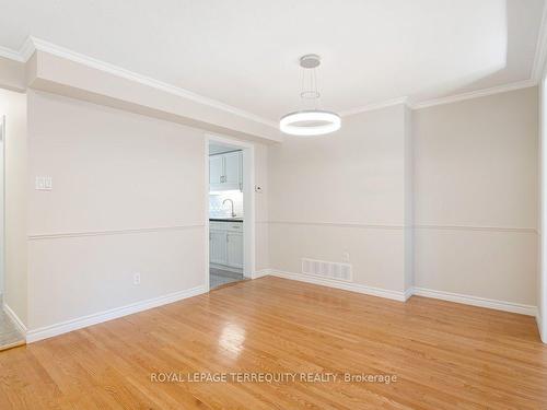 24-67 Old Burnhamthorpe Rd, Toronto, ON - Indoor Photo Showing Other Room