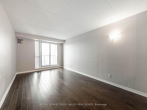 317-60 Via Rosedale, Brampton, ON - Indoor Photo Showing Other Room