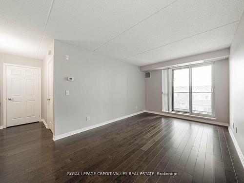 317-60 Via Rosedale, Brampton, ON - Indoor Photo Showing Other Room