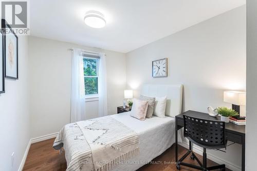 30 Reid Court, Guelph (Kortright Hills), ON - Indoor Photo Showing Bedroom