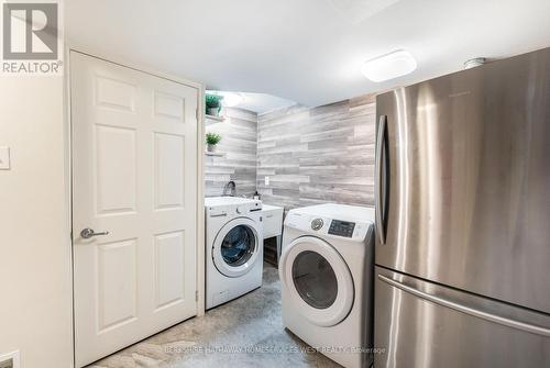 30 Reid Court, Guelph (Kortright Hills), ON - Indoor Photo Showing Laundry Room