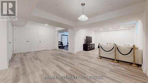 155 Wainfleet Crescent, Vaughan, ON - Indoor Photo Showing Other Room