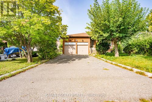 8412 Islington Avenue, Vaughan (Islington Woods), ON - Outdoor