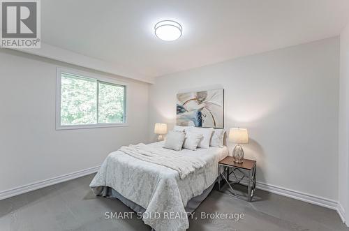 8412 Islington Avenue, Vaughan (Islington Woods), ON - Indoor Photo Showing Bedroom