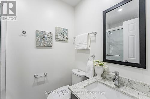 8412 Islington Avenue, Vaughan (Islington Woods), ON - Indoor Photo Showing Bathroom