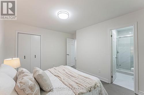 8412 Islington Avenue, Vaughan (Islington Woods), ON - Indoor Photo Showing Bedroom