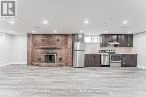 8412 Islington Avenue, Vaughan (Islington Woods), ON - Indoor Photo Showing Kitchen