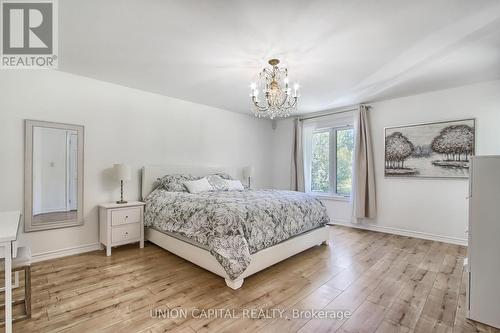 22823 Weirs Side Road, Georgina, ON - Indoor Photo Showing Bedroom