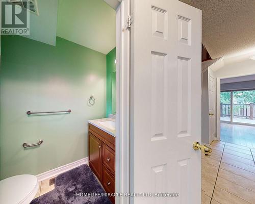 36 Mannel Crescent, Brampton (Fletcher'S West), ON - Indoor Photo Showing Bathroom